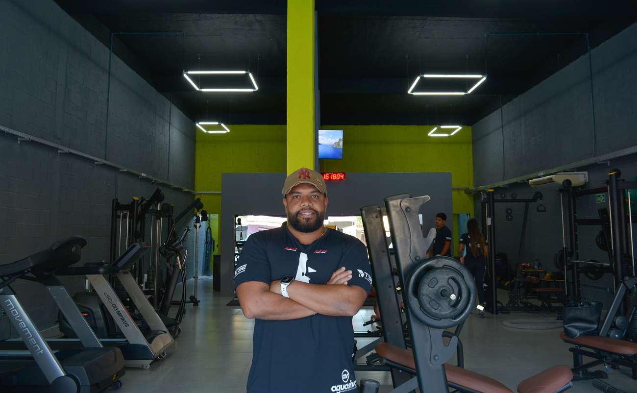 Cazé começou sua história de personal em Macaé, como estagiário, professor e depois como coordenador da musculação da academia Equipe Atlética, da empresária Laila Marques.