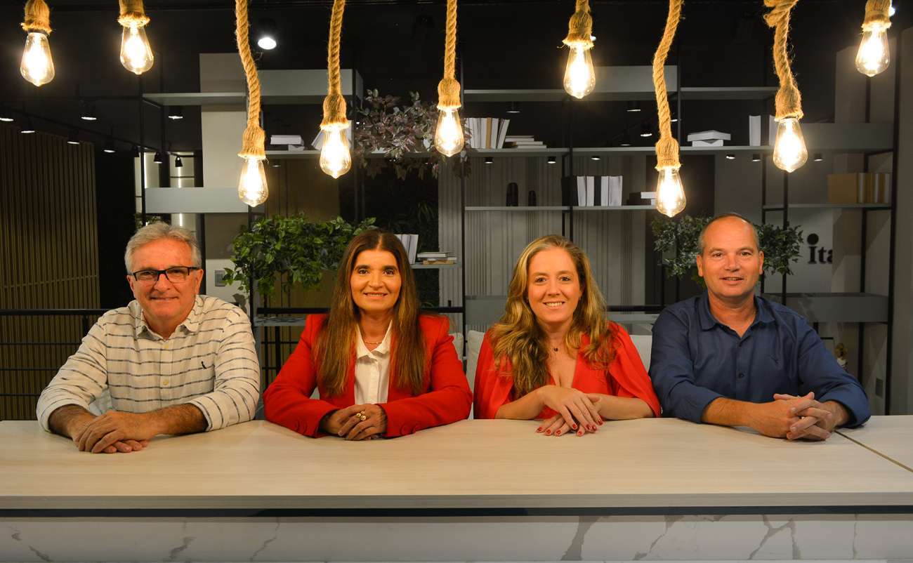 Os sócios e fundadores da Italínea Conceito. Da esquerda para a direita: Augusto César Sorage, Ana Paula Arenales, Milena e Rodrigo Arenales