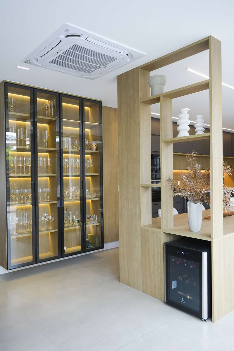 cozinha com ilha, planejada com os moveis Criare