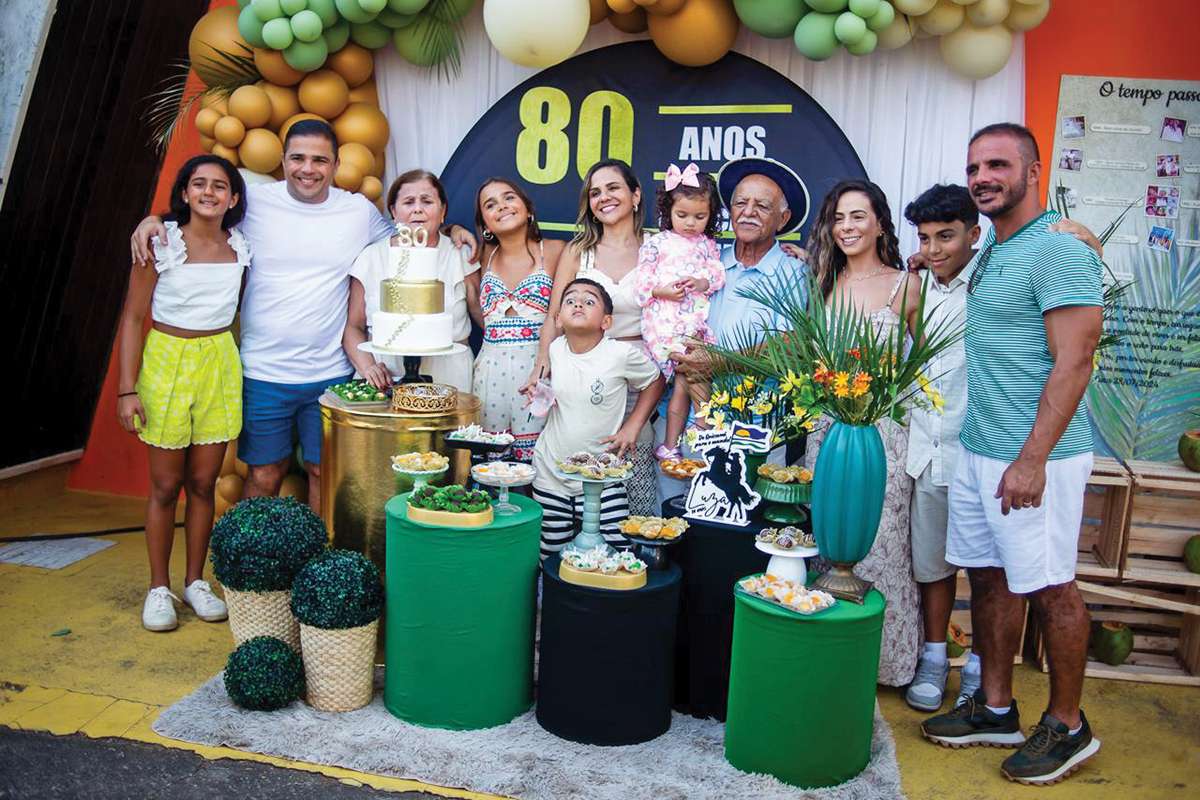 Luizenito completou 80 anos este ano e comemora sua trajetória de vida de muito trabalho, dedicação à família e aos amigos