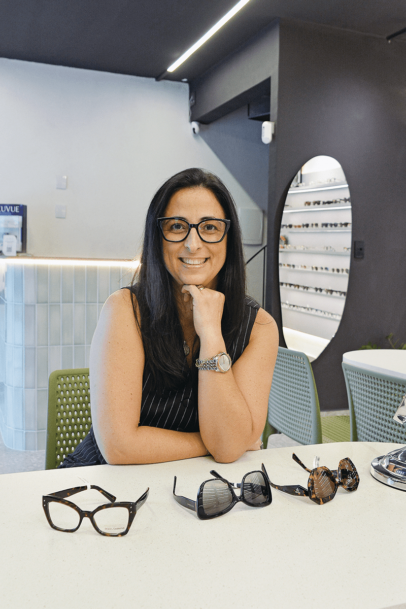 Thalita Ferreira já era cliente da ótica do Centro e adorou a nova loja nos Cavaleiros, por ser mais perto do seu trabalho