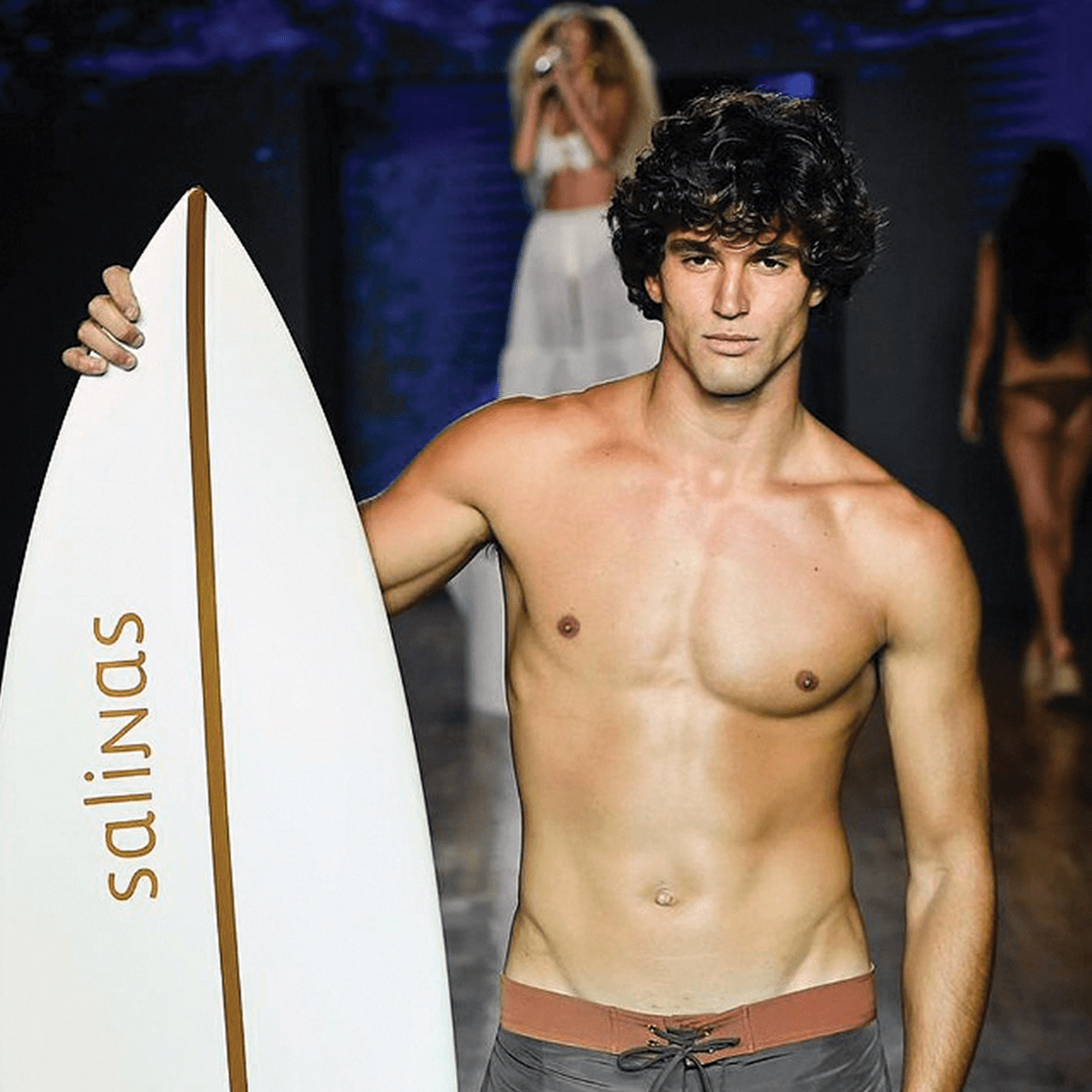 Guilherme nas passarelas. Ele estreou como modelo no São Paulo Fashion Week deste ano
