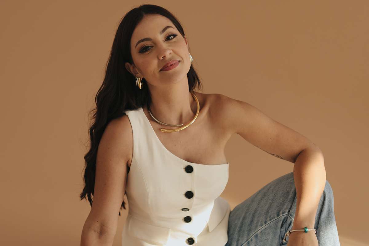 Evelyn Pinot é Consultora de Imagem, Estilo e Coloração Pessoal .