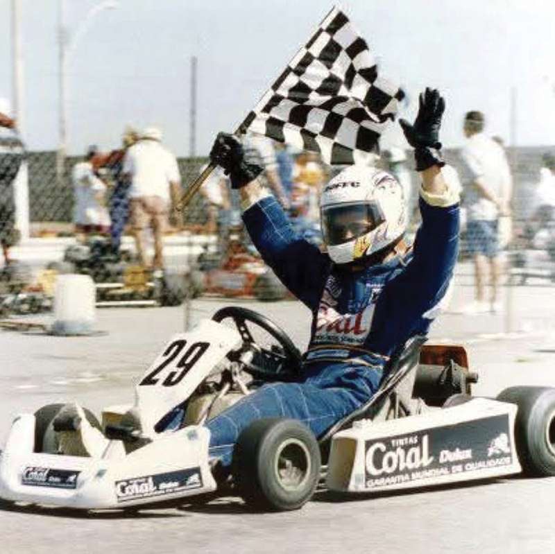 A inspiração de Rafa Mattos pelo automobilismo vem do seu pai, Claudio Bogado, campeão regional e um dos pioneirosnas corridas de kart que aconteceram na Avenida Agenor Caldas, em Macaé, nas décadas de 1980 e 1990.