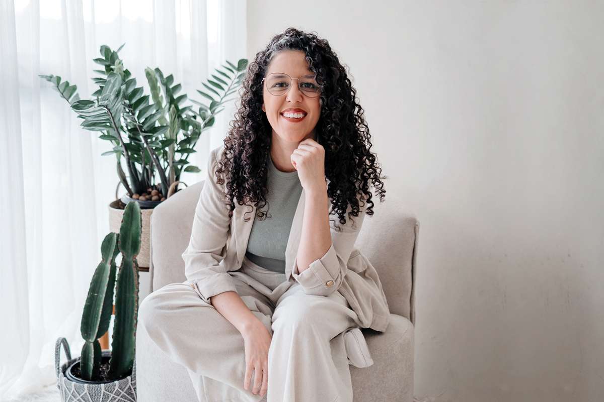 Paula Vieira criou o Estúdio Lumina em 2024 com uma proposta de criar memórias reais, com leveza e naturalidade para as famílias que ela fotografa.
