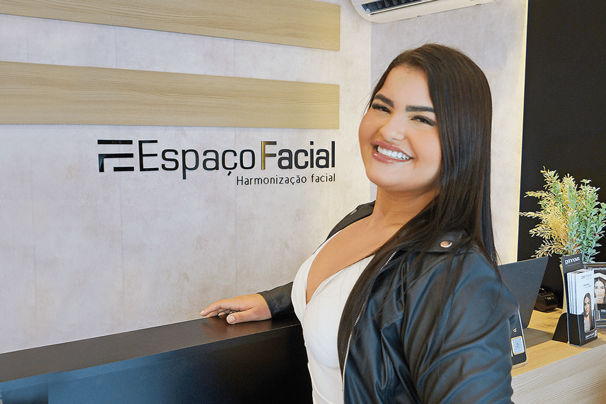 Anna Sara Matos fez Botox e preenchimento labial na Espaço Facial e destaca o profissionalismo do atendimento e a naturalidade dos resultados