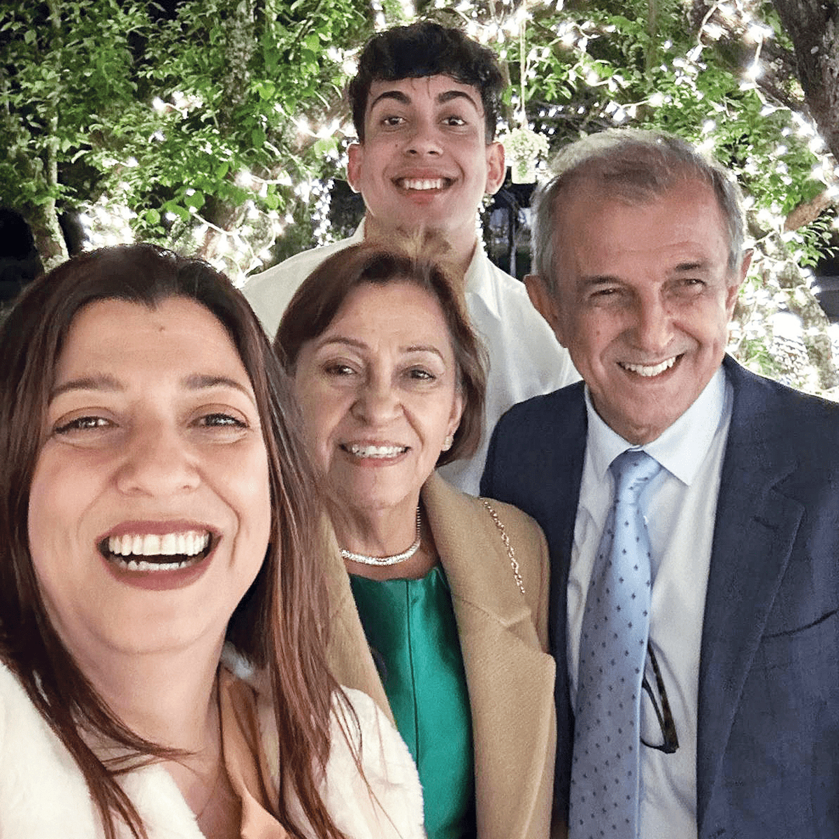Ela faz questão de vir a Macaé ver a família pelo menos uma vez ao ano