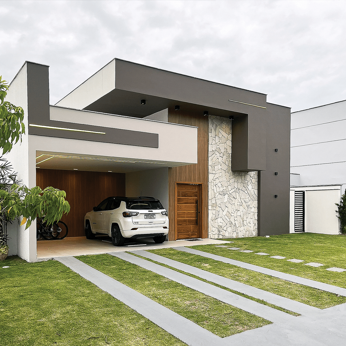 A EGT Construtora oferece um diferencial valioso aos clientes, a possibilidade de adquirir a casa dos sonhos na planta, totalmente personalizada, desde a escolha do lote até o momento de receber as chaves