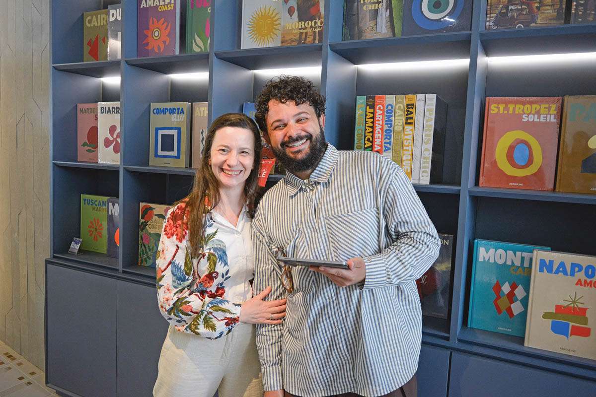 Paulo Rodrigues do escritório LM Studio com Carol Tomaselli. (Foto Alle Tavares)