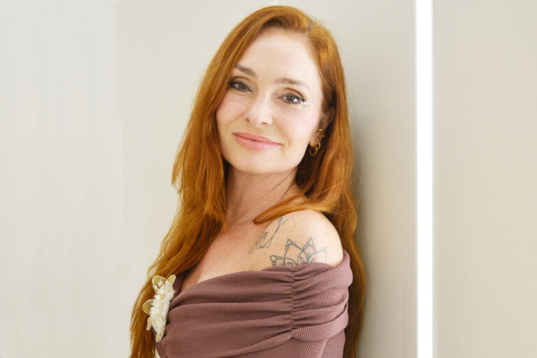 Flávia Vasconcelos É jornalista, astróloga e poetisa. Instagram: @flaviaastrologia