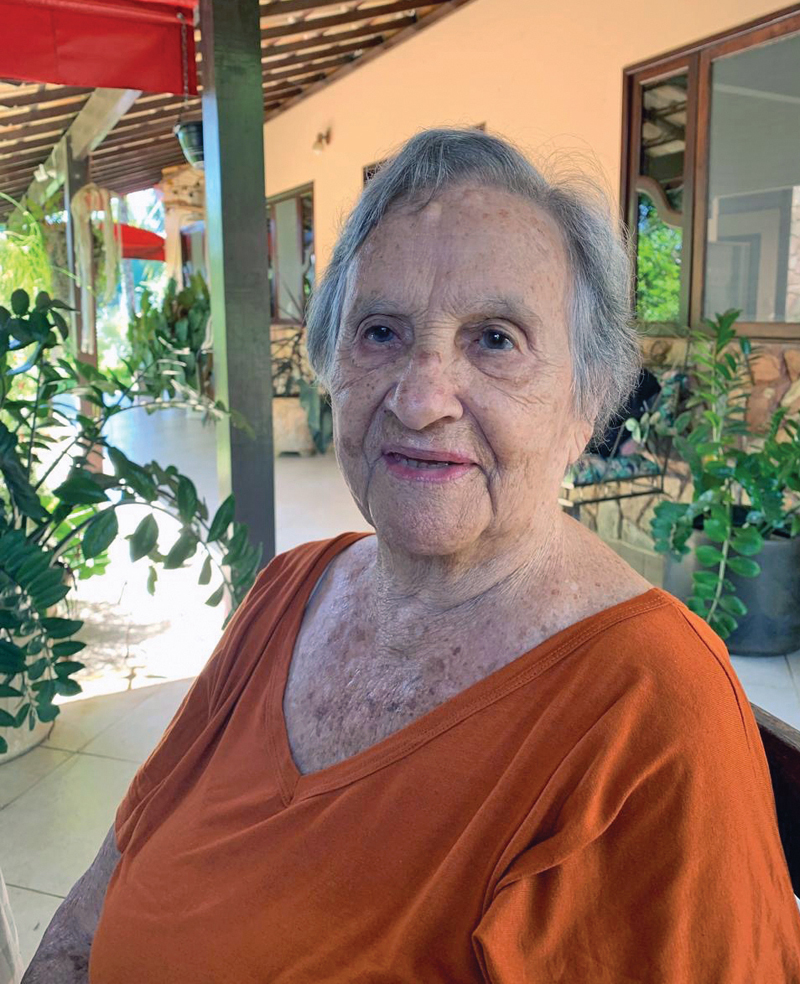 Marina de Almeida Silva, de 92 anos, também é paciente do Dr. Vitor. Ele a acompanhou na preparação para uma cirurgia de abdômen e também no pós-operatório. (Foto Arquivo)