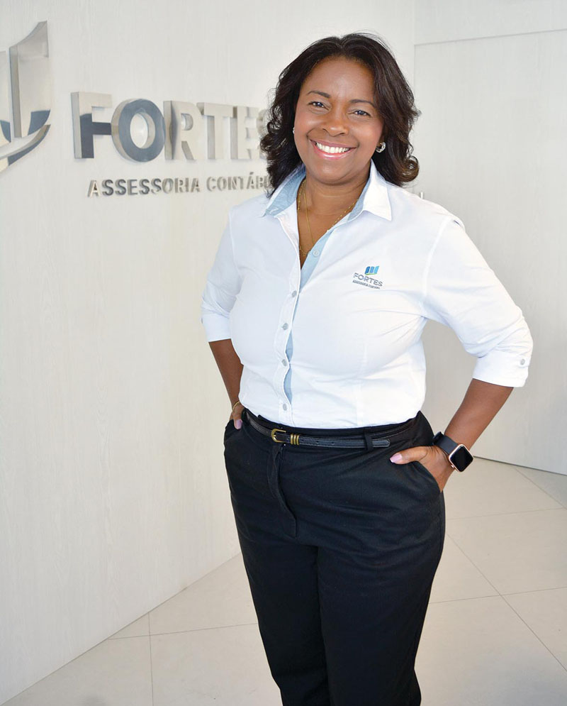 A diretora Adriana Costa destaca que um ambiente 100% feminino é um diferencial que se traduz em cuidado, atenção aos detalhes, senso de responsabilidade e segurança na condução dos serviços. (Foto Alle Tavares)