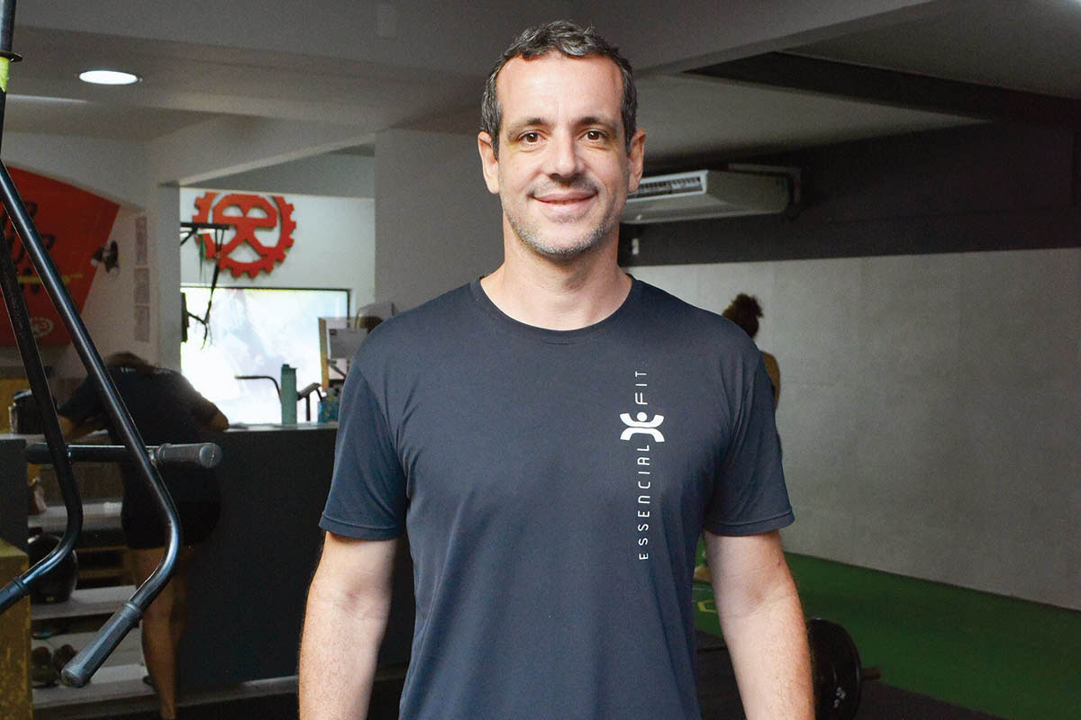 Rafael Köhler É Professor de Educação Física, Pós-graduado em Fisiologia do Exercício, Atividade Física Adaptada e Saúde. Reabilitação cardíaca pelo INCOR.