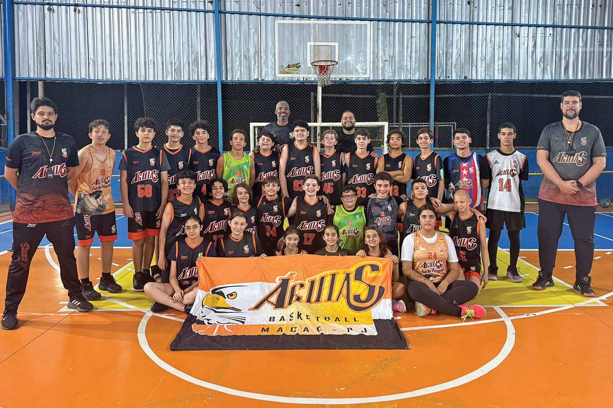 O Águias Basketball Macaé alia esporte e educação para estimular habilidades motoras e de socialização entre crianças e jovens. O projeto vai além do viés competitivo e estimula aspectos fundamentais, como inteligência emocional e inclusão. (Foto Alle Tavares)