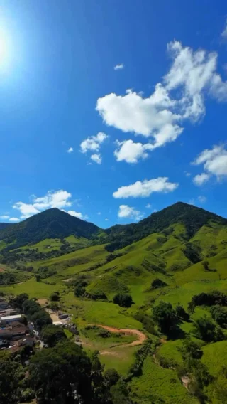 Instagram post from divercidadesmacae. This post is in position 8.